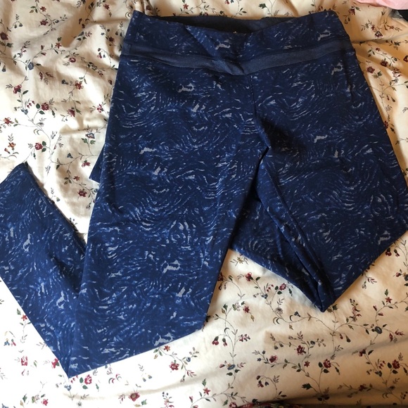 Athletic leggings - Picture 2 of 4